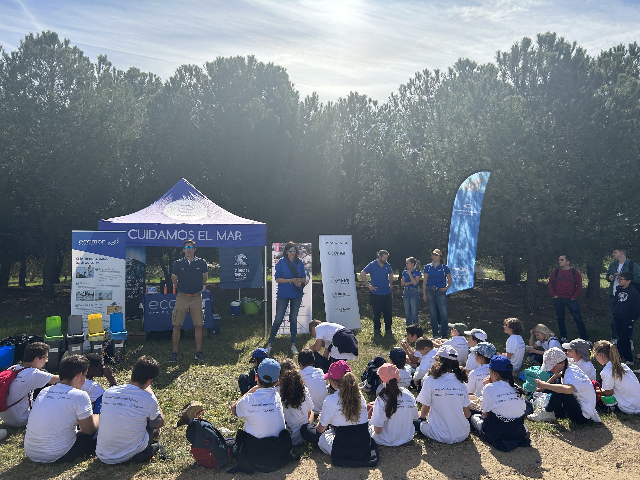 Cleanup in the GuadaíRa River to Raise Awareness on World Water Day